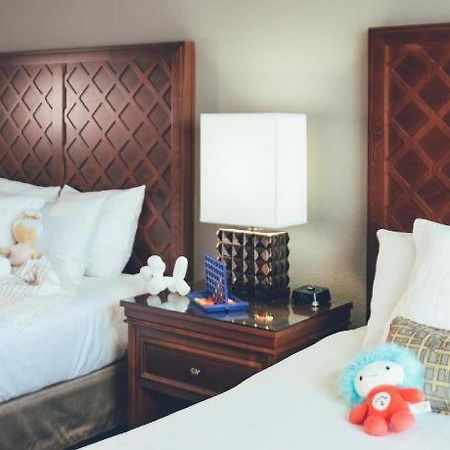 Holiday Inn Vacations At Orange Lake Resort East Village Four Corners Bagian luar foto